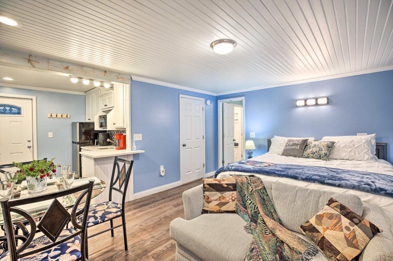 Updated Williamstown Apartment With Kitchen! Exterior foto