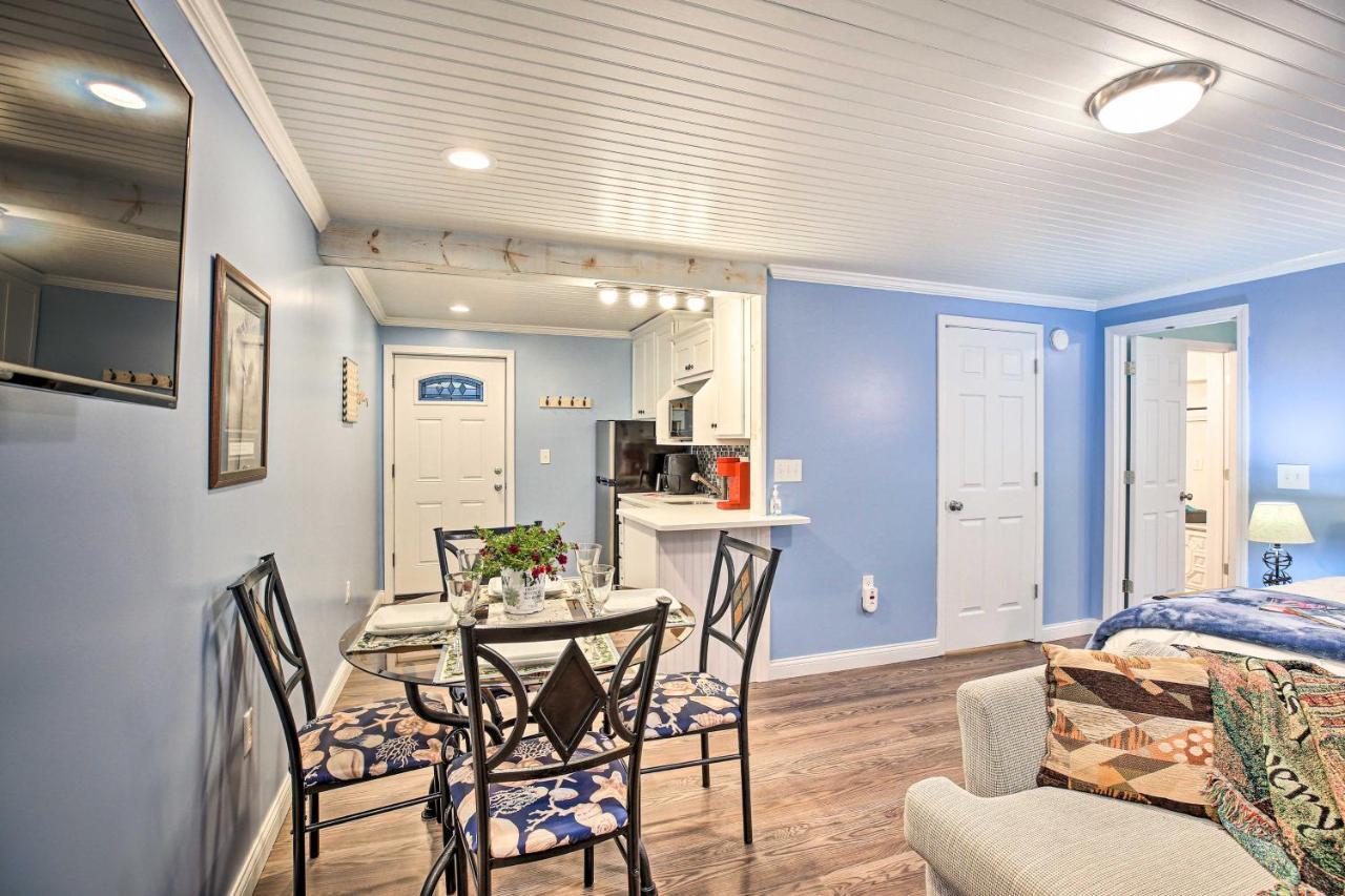 Updated Williamstown Apartment With Kitchen! Exterior foto